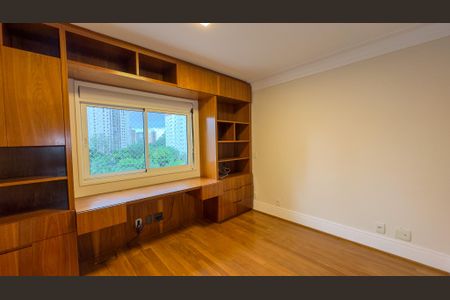 Apartamento à venda com 315m², 4 quartos e 4 vagasQuarto 3