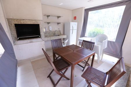 Apartamento à venda com 32m², 2 quartos e sem vagaÁrea comum