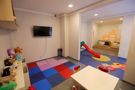 Apartamento à venda com 32m², 2 quartos e sem vagaÁrea comum