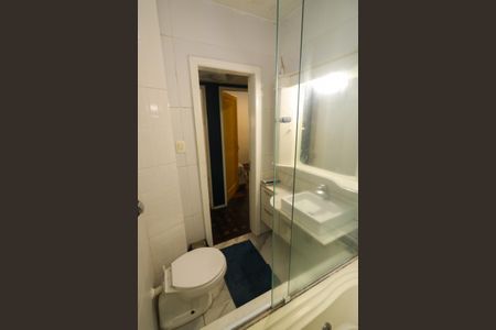 Apartamento para alugar com 55m², 2 quartos e sem vaga Apartamento para alugar com 55m², 2 quartos e sem vagaBanheiro