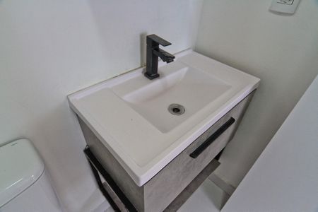 Apartamento para alugar com 33m², 2 quartos e sem vagaBanheiro