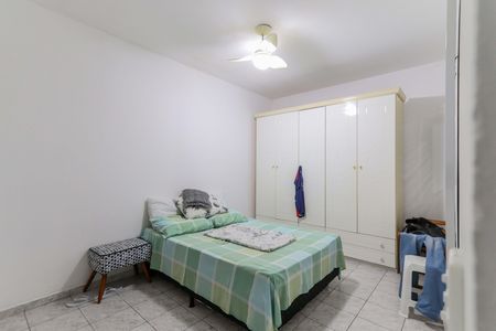 Casa à venda com 250m², 5 quartos e 4 vagas Casa à venda com 250m², 5 quartos e 4 vagasCasa 2 - Quarto 2