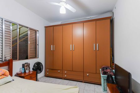 Casa à venda com 250m², 5 quartos e 4 vagas Casa à venda com 250m², 5 quartos e 4 vagasCasa 2 - Quarto 1
