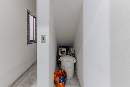 Casa à venda com 250m², 5 quartos e 4 vagas Casa à venda com 250m², 5 quartos e 4 vagasCasa 2