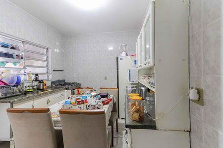 Casa à venda com 250m², 5 quartos e 4 vagas Casa à venda com 250m², 5 quartos e 4 vagasCasa 2 - Cozinha