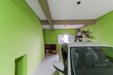 Casa à venda com 250m², 5 quartos e 4 vagas Casa à venda com 250m², 5 quartos e 4 vagasGaragem