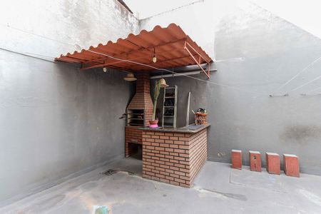 Casa à venda com 250m², 5 quartos e 4 vagas Casa à venda com 250m², 5 quartos e 4 vagasChurrasqueira