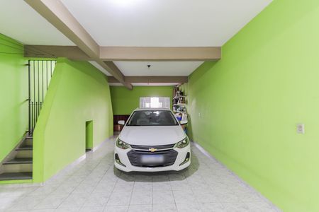 Casa à venda com 250m², 5 quartos e 4 vagas Casa à venda com 250m², 5 quartos e 4 vagasGaragem