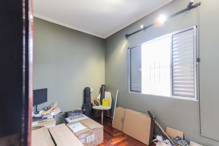 Casa à venda com 250m², 5 quartos e 4 vagas Casa à venda com 250m², 5 quartos e 4 vagasQuarto 3
