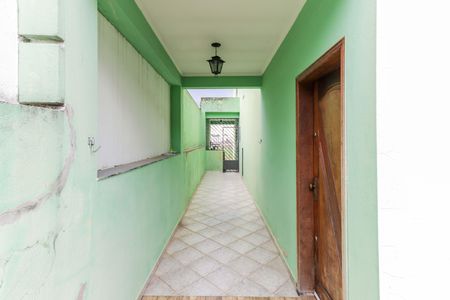 Casa à venda com 250m², 5 quartos e 4 vagas Casa à venda com 250m², 5 quartos e 4 vagasQuintal