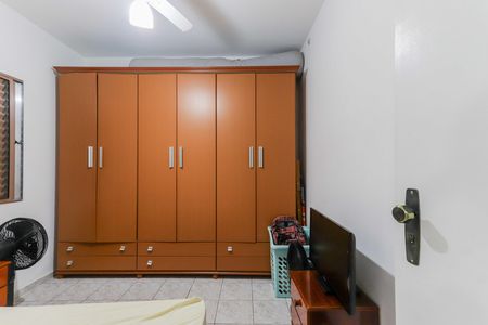 Casa à venda com 250m², 5 quartos e 4 vagas Casa à venda com 250m², 5 quartos e 4 vagasCasa 2 - Quarto 1
