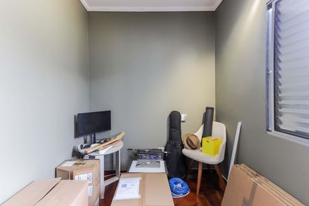 Casa à venda com 250m², 5 quartos e 4 vagas Casa à venda com 250m², 5 quartos e 4 vagasQuarto 3