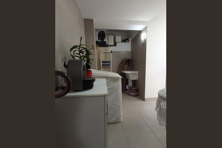 Casa de condomínio à venda com 210m², 3 quartos e 2 vagas