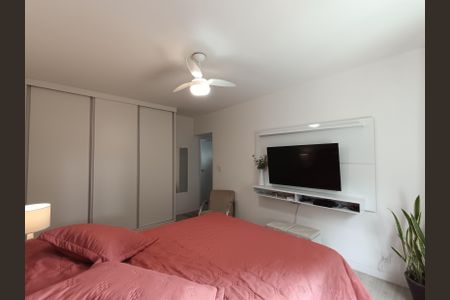 Casa de condomínio à venda com 210m², 3 quartos e 2 vagas