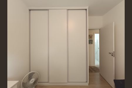 Casa de condomínio à venda com 210m², 3 quartos e 2 vagas