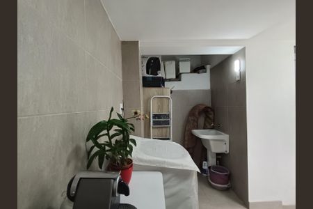 Casa de condomínio à venda com 210m², 3 quartos e 2 vagas