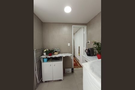 Casa de condomínio à venda com 210m², 3 quartos e 2 vagas
