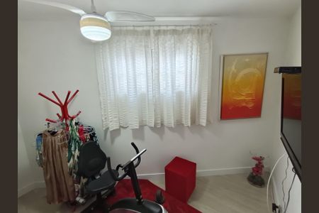 Casa de condomínio à venda com 210m², 3 quartos e 2 vagas