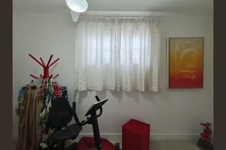 Casa de condomínio à venda com 210m², 3 quartos e 2 vagas