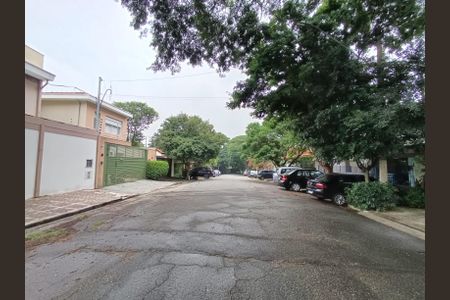 Casa de condomínio à venda com 210m², 3 quartos e 2 vagas