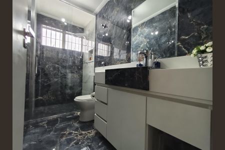 Casa de condomínio à venda com 210m², 3 quartos e 2 vagas