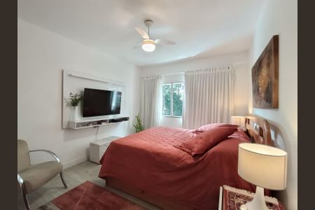 Casa de condomínio à venda com 210m², 3 quartos e 2 vagas