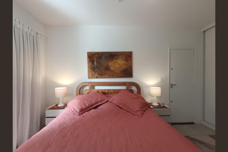 Casa de condomínio à venda com 210m², 3 quartos e 2 vagas