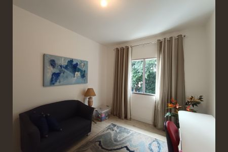 Casa de condomínio à venda com 210m², 3 quartos e 2 vagas