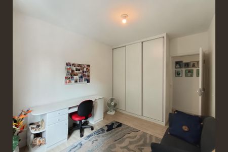 Casa de condomínio à venda com 210m², 3 quartos e 2 vagas