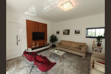 Casa de condomínio à venda com 210m², 3 quartos e 2 vagas