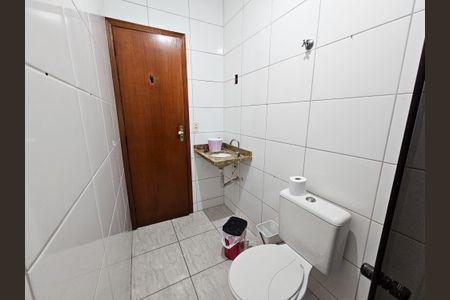 Apartamento para alugar com 67m², 2 quartos e 2 vagas Apartamento para alugar com 67m², 2 quartos e 2 vagasBanheiro