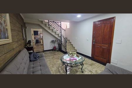 Casa à venda com 3 quartos, 220m² em Parque Sao Luis, São Paulo