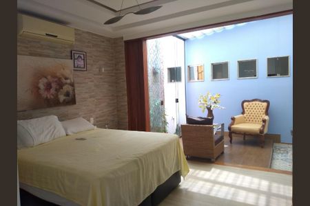 Casa à venda com 3 quartos, 184m² em São Francisco, Niterói