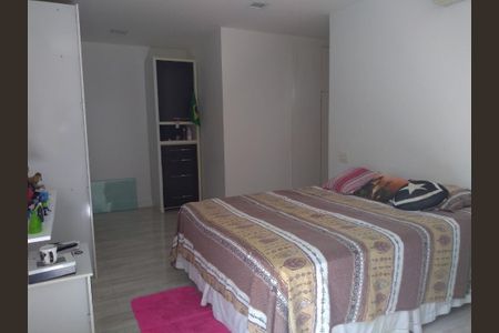 Casa à venda com 3 quartos, 184m² em São Francisco, Niterói