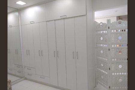 Casa à venda com 3 quartos, 184m² em São Francisco, Niterói