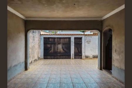 Casa à venda com 151m², 4 quartos e 3 vagas