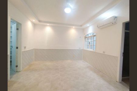 Casa à venda com 3 quartos, 254m² em Piratininga, Niterói