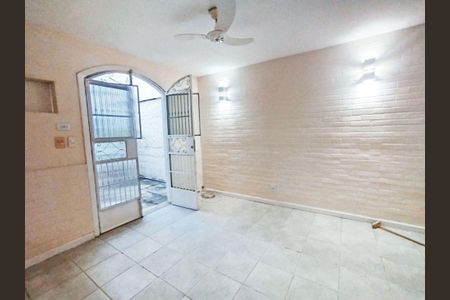 Casa à venda com 3 quartos, 254m² em Piratininga, Niterói