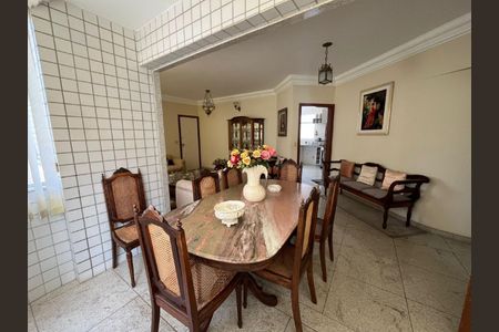 Apartamento à venda com 4 quartos, 110m² em Buritis, Belo Horizonte