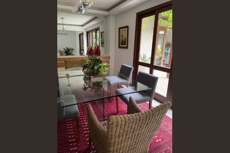 Casa à venda com 4 quartos, 372m² em Jacaré, Niterói