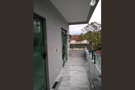 Casa à venda com 3 quartos, 115m² em Pechincha, Rio de Janeiro