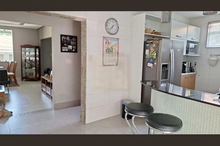 Casa à venda com 6 quartos, 203m² em Méier, Rio de Janeiro