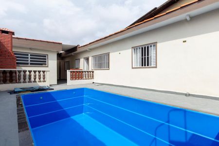 Casa à venda com 250m², 3 quartos e 4 vagasPiscina