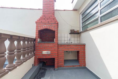 Casa à venda com 250m², 3 quartos e 4 vagasPiscina
