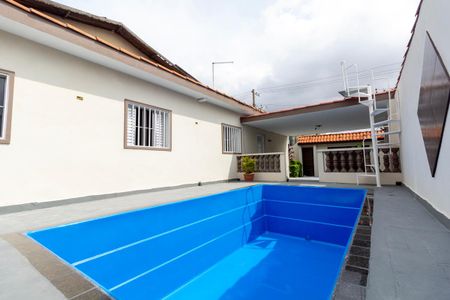 Casa à venda com 250m², 3 quartos e 4 vagasPiscina