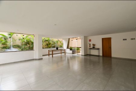 Apartamento para alugar com 200m², 3 quartos e 2 vagas Apartamento para alugar com 200m², 3 quartos e 2 vagasÁrea comum