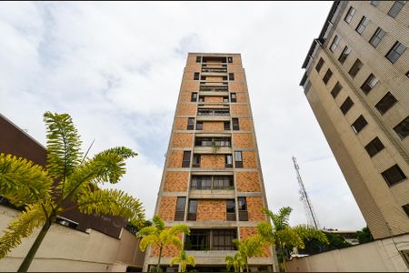Apartamento para alugar com 200m², 3 quartos e 2 vagas Apartamento para alugar com 200m², 3 quartos e 2 vagasFachada