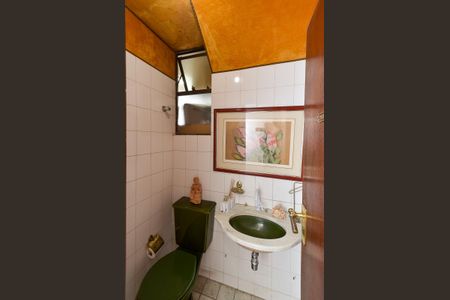 Apartamento para alugar com 200m², 3 quartos e 2 vagas Apartamento para alugar com 200m², 3 quartos e 2 vagasLavabo