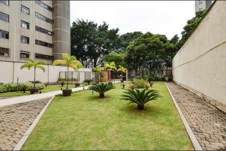 Apartamento para alugar com 200m², 3 quartos e 2 vagas Apartamento para alugar com 200m², 3 quartos e 2 vagasÁrea comum