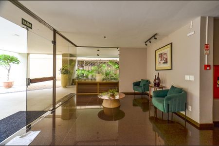 Apartamento para alugar com 200m², 3 quartos e 2 vagas Apartamento para alugar com 200m², 3 quartos e 2 vagasHall de entrada